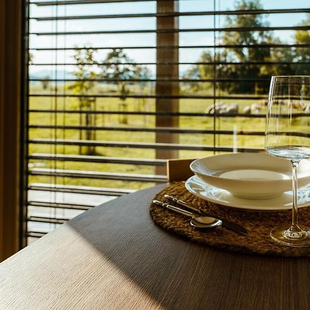 Fortun Estate - Apartmaji Ob Reki Kolpi Metlika Kültér fotó