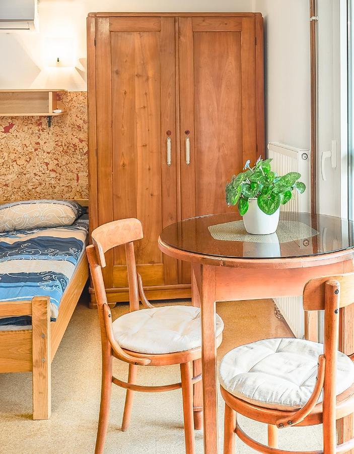 Fortun Estate - Apartmaji Ob Reki Kolpi Metlika Kültér fotó