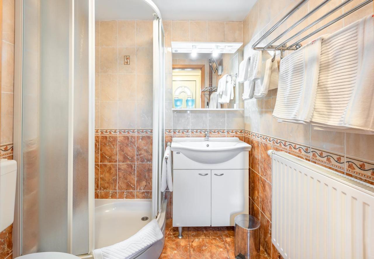 Fortun Estate - Apartmaji Ob Reki Kolpi Metlika Kültér fotó