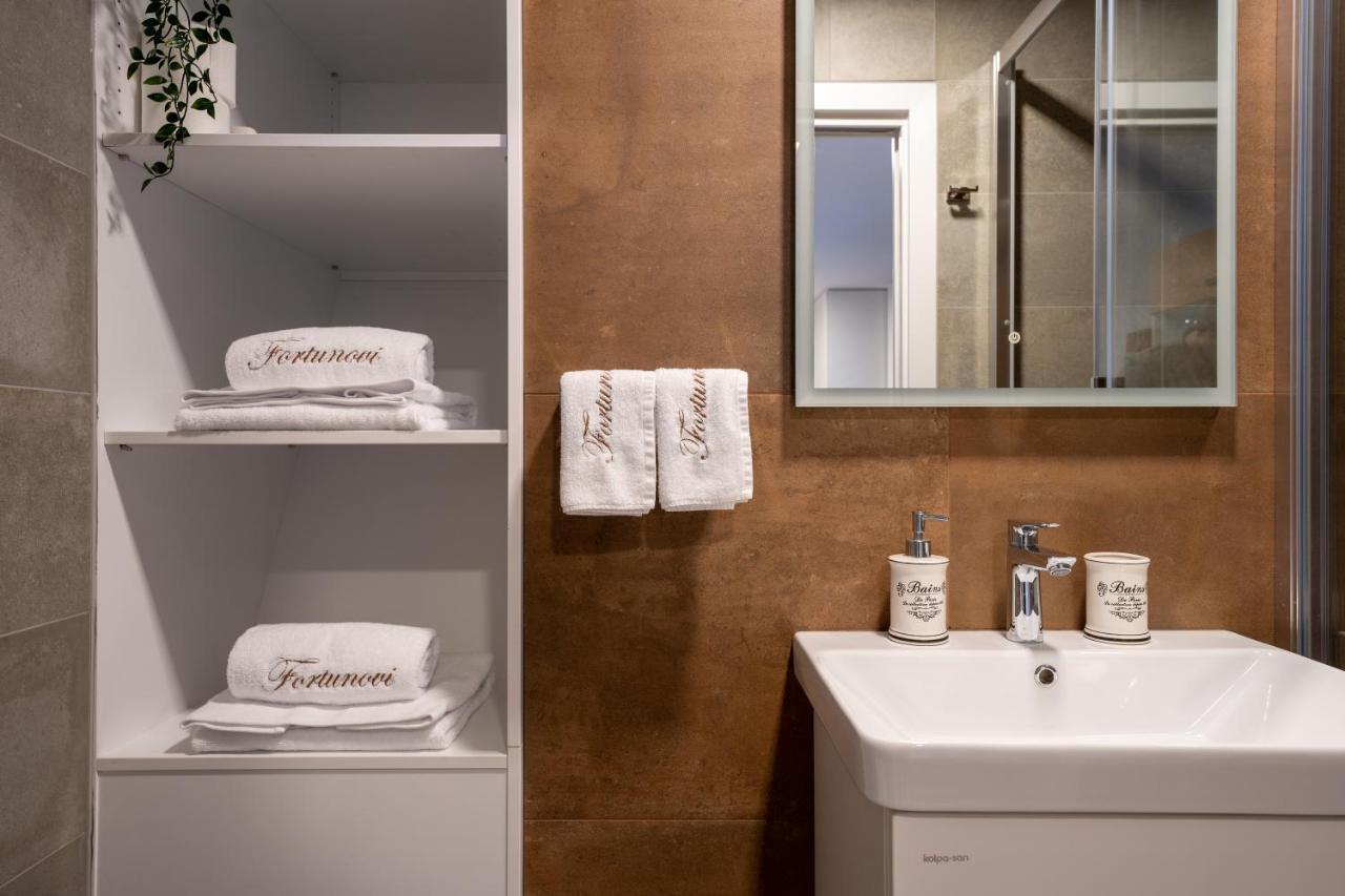 Fortun Estate - Apartmaji Ob Reki Kolpi Metlika Kültér fotó