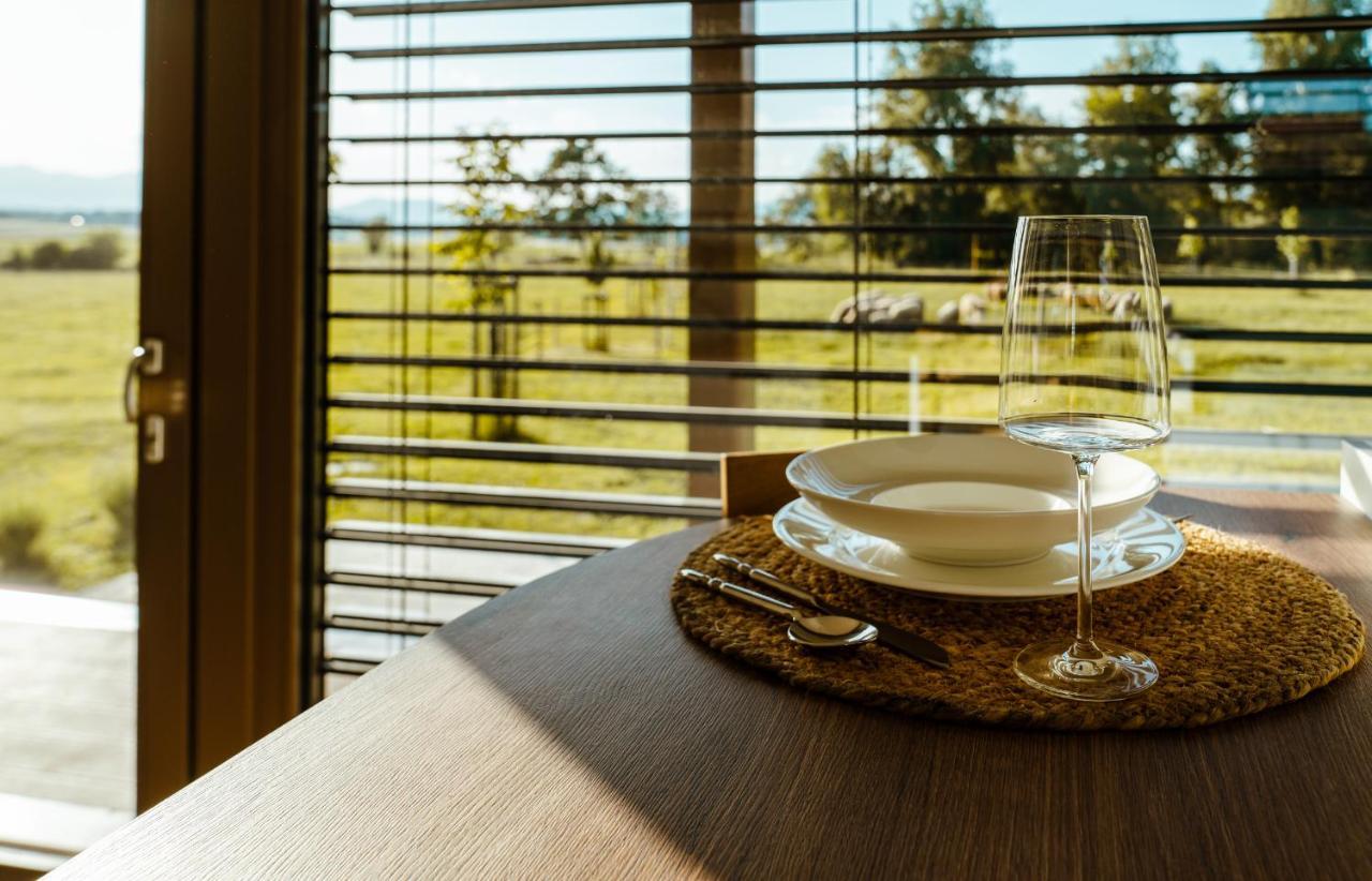 Fortun Estate - Apartmaji Ob Reki Kolpi Metlika Kültér fotó